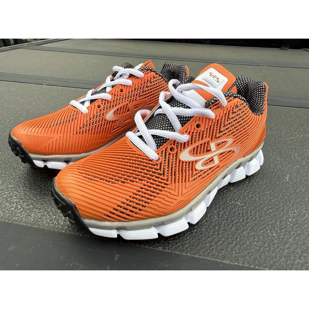 Ladies Boombah softball Turf Training Shoes Orange/white Sz:‎ 6.5 NEW
